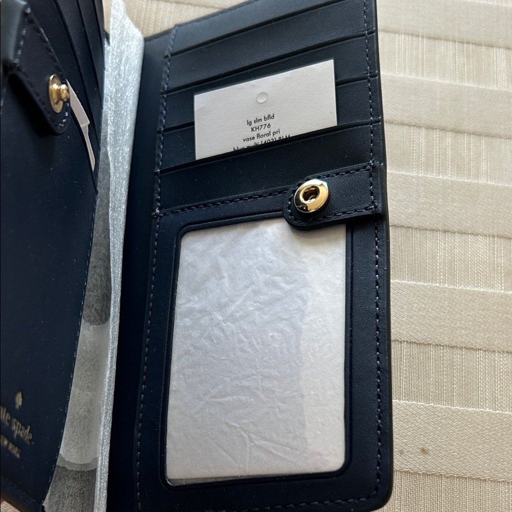 Kate Spade White and Blue Floral Wallet - Picture 5 of 6